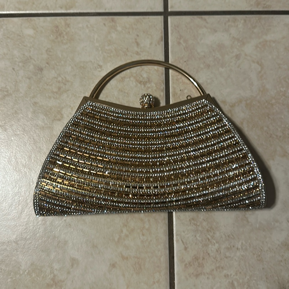 Gold clutch